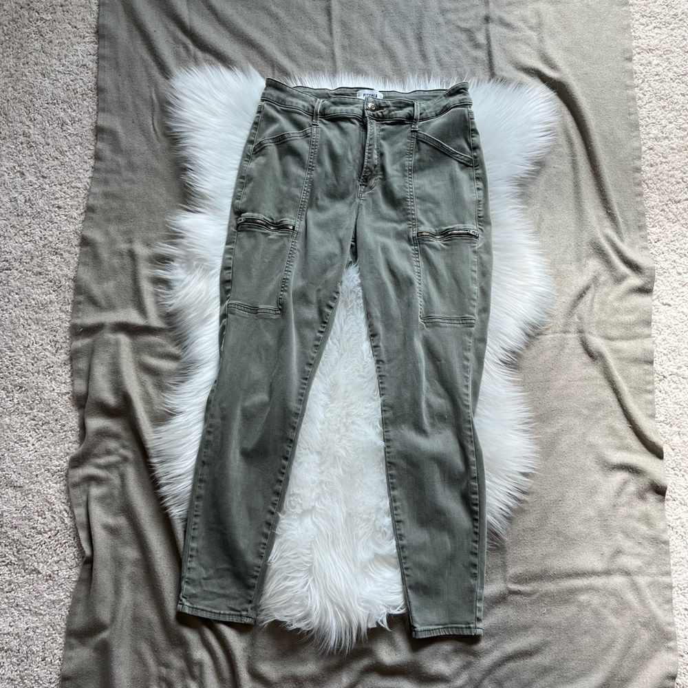 Pistola Green Thigh Pocket Skinny Jeans Size 29